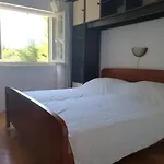 Apartman Near The Sea Ugljan