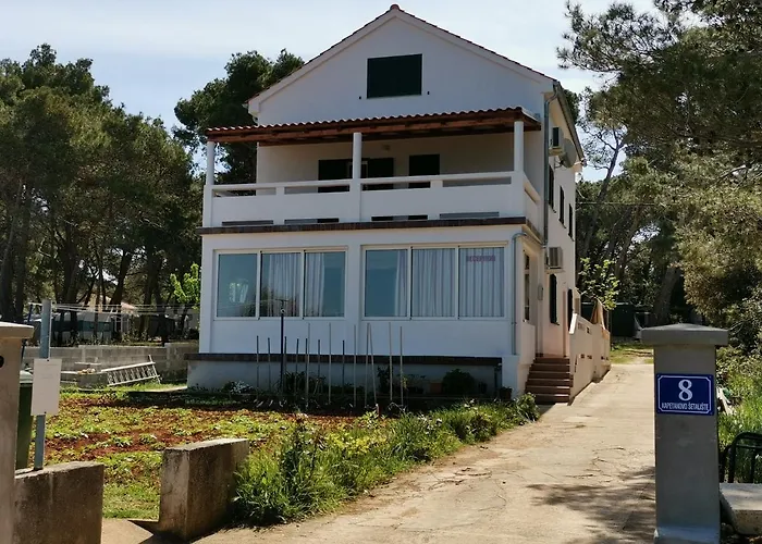 Near The Sea Apartman Ugljan